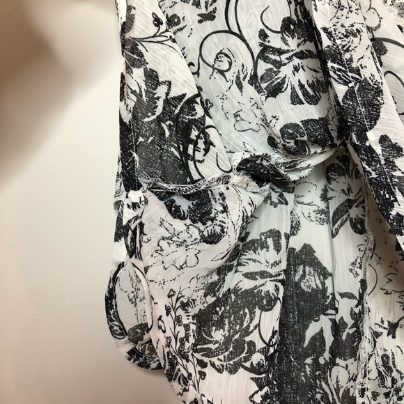 Chiffon shortsleeve blouse - Picture 5 of 8